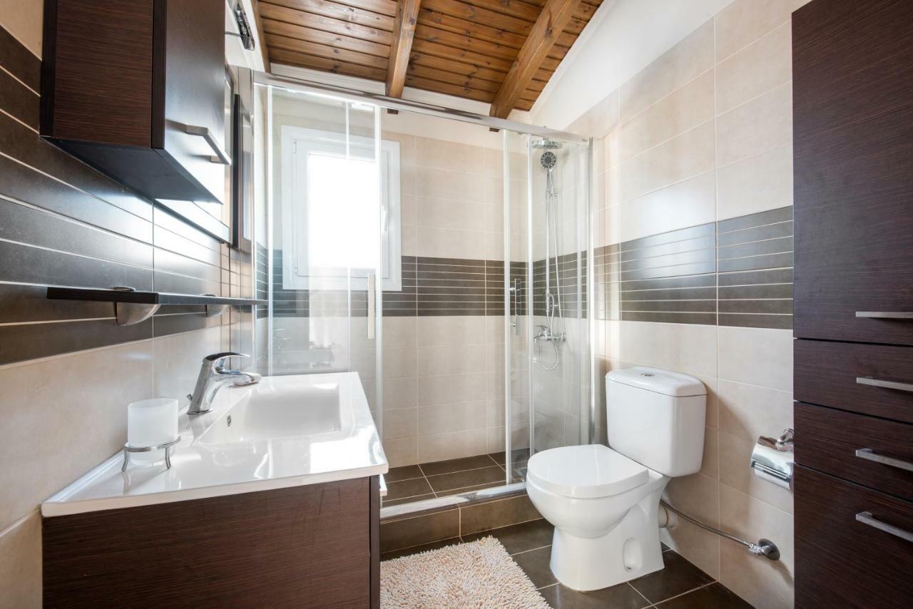 Top Floor Modern Studio In Central Koropi Apartment Bagian luar foto